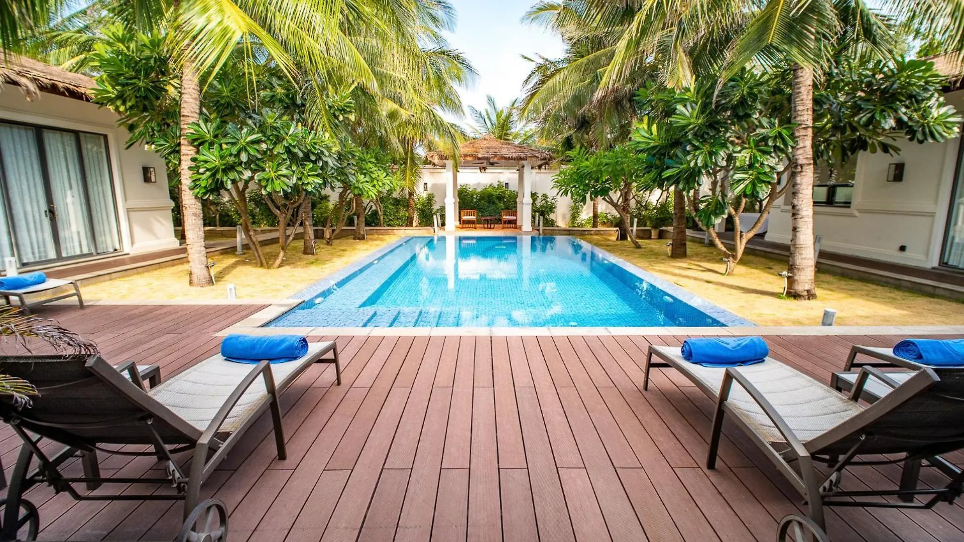 Allezboo Beach Resort & Spa Mui Ne