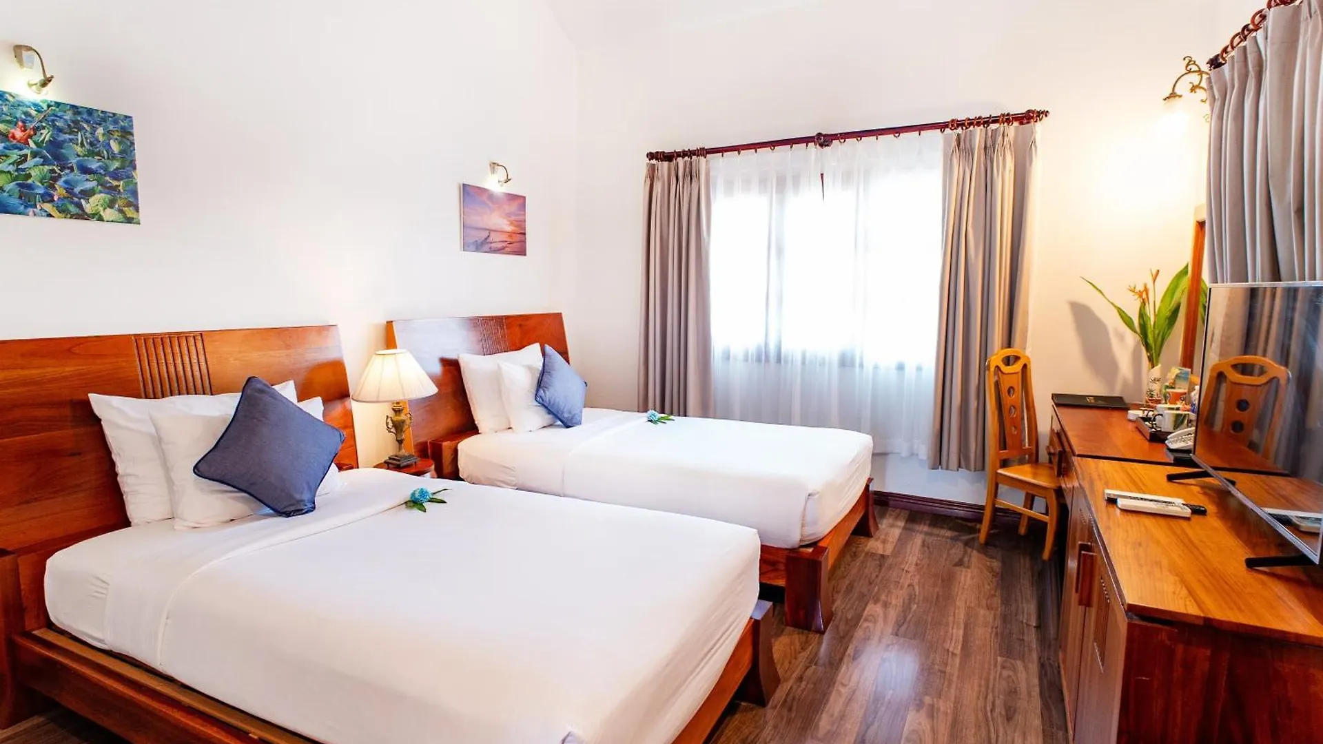 Allezboo Beach Resort & Spa Mũi Né