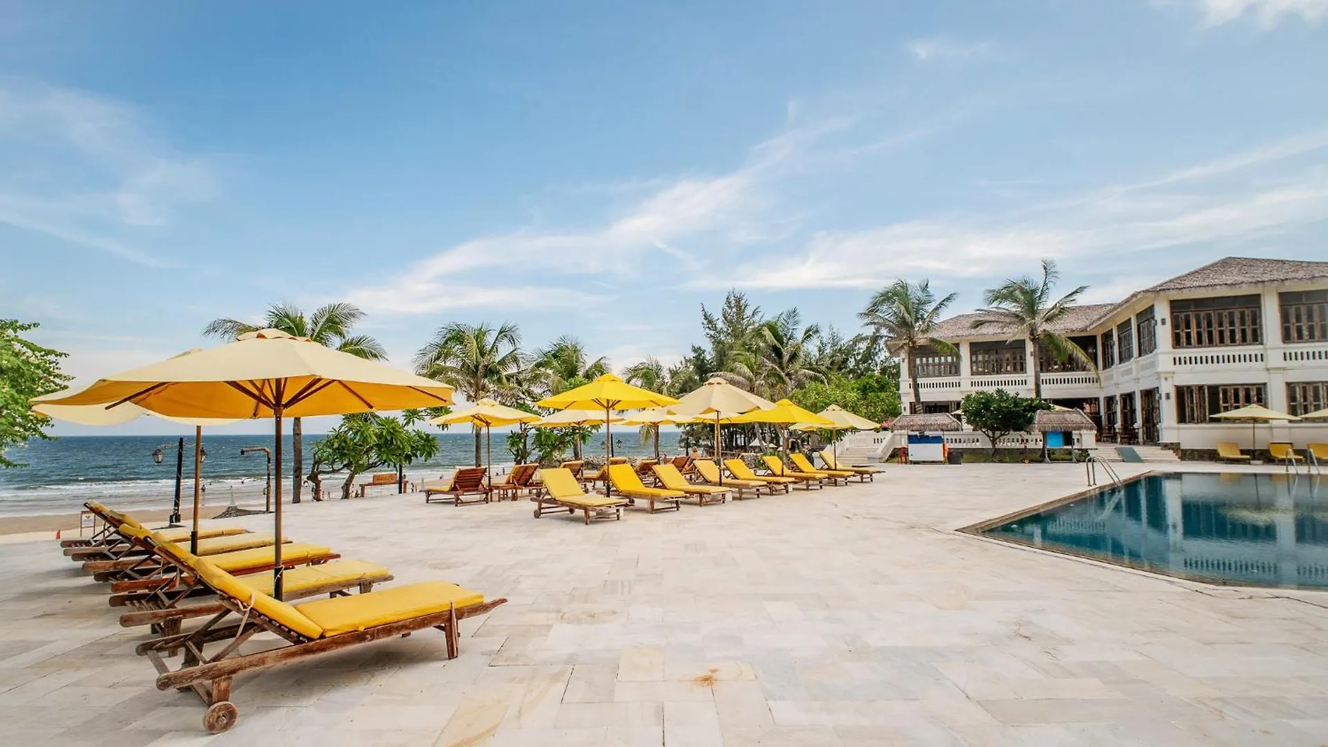 Allezboo Beach Resort & Spa Mũi Né