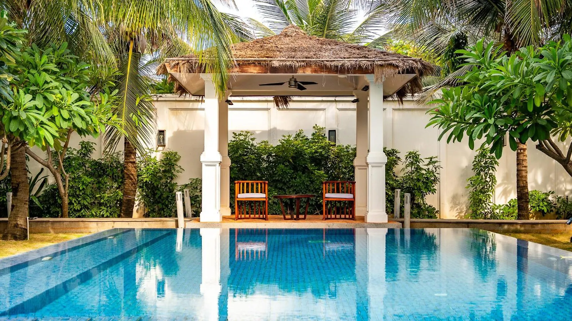 Allezboo Beach Resort & Spa Mũi Né